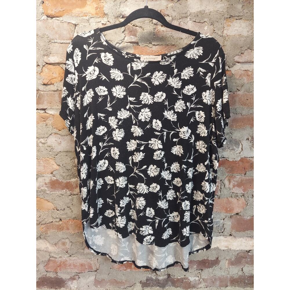 Philosophy Womens Top 1X Black White Floral Short Sleeve High Low Hem Rayon